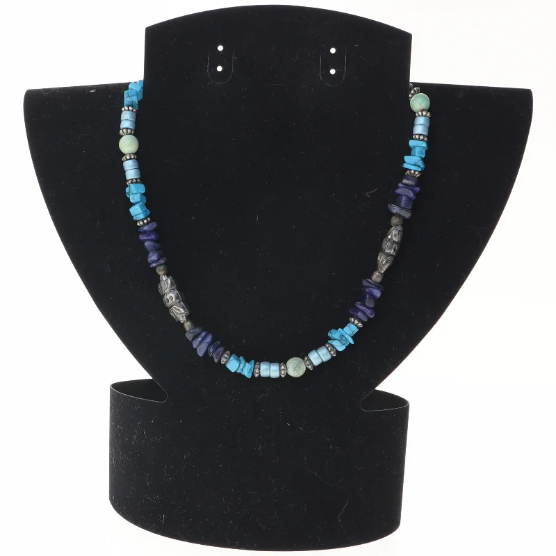 Halskæde med turkiser og blå natursten m.m. (str. 40 cm)