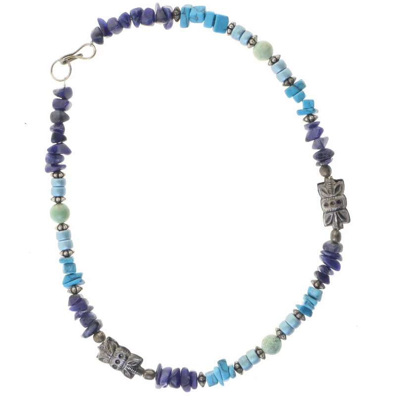 Halskæde med turkiser og blå natursten m.m. (str. 40 cm)