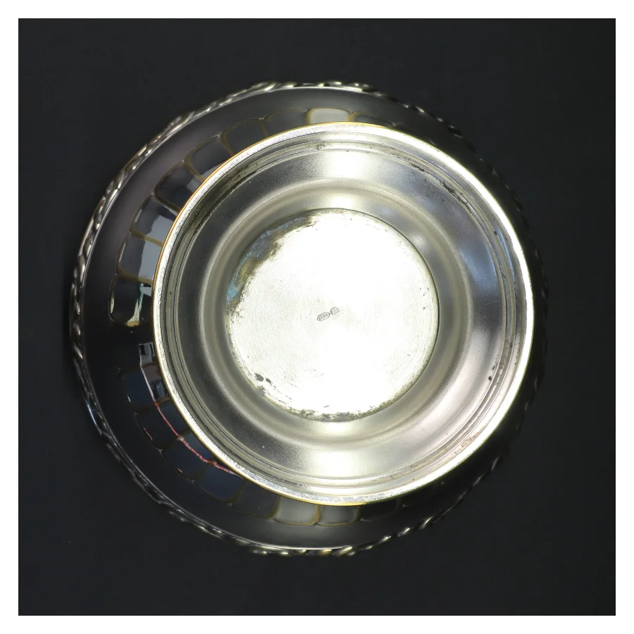 Stor opsats i sølvplet med glasindsats  (str. 24 x 22 cm)