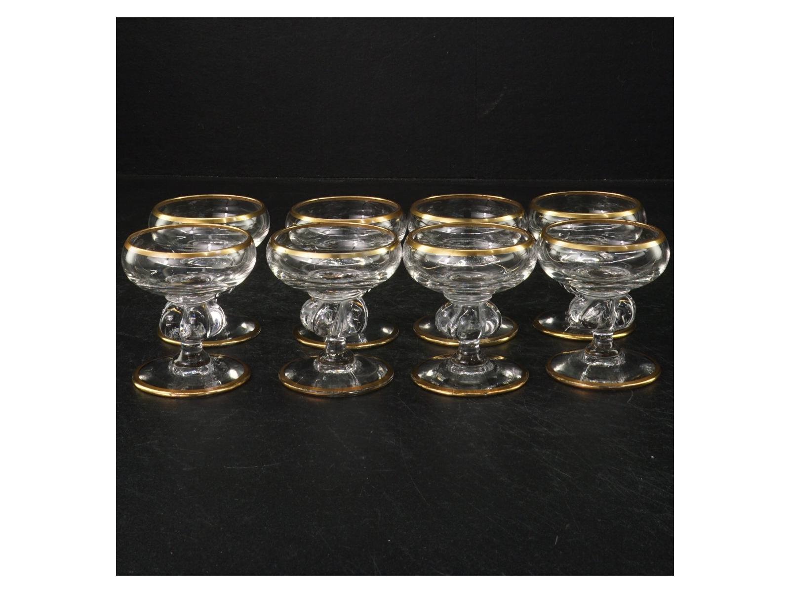 Gisselfeld likørglas med guldkant, fra Holmegaard (str. 1000)