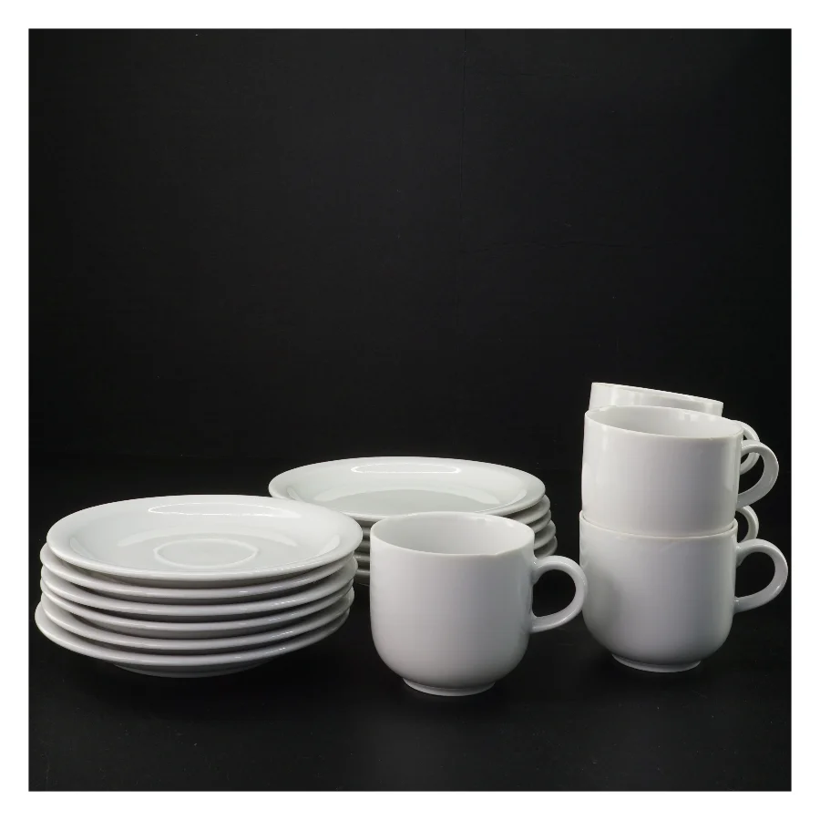 Kaffekopper med tallerkener af tallerkener fra Winterling (str. Diameter 17 cm og 15 cm kop, 7,5 x 7 cm)