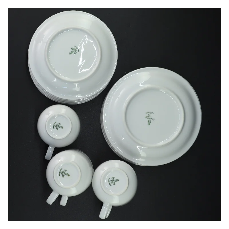 Kaffekopper med tallerkener af tallerkener fra Winterling (str. Diameter 17 cm og 15 cm kop, 7,5 x 7 cm)