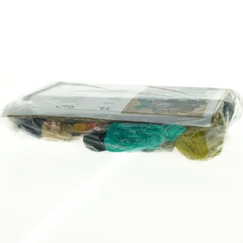 Rester af strømpegarn i mange nuancer (285 gram) 