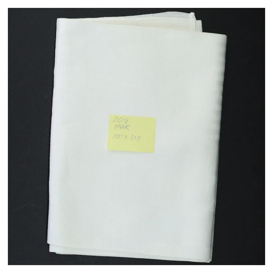 Hvid dug i hør (str. 100 x 138 cm)