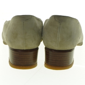 Damepumps i ruskind fra Shoe Biz (str. 39)