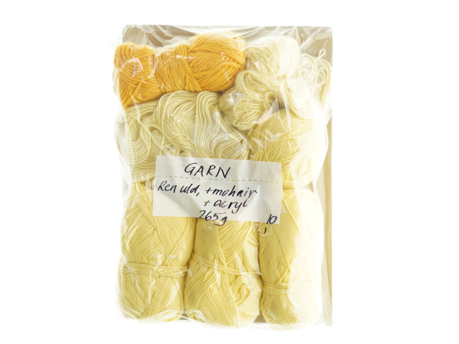 Strikkegarn af ren uld, mohair, acryl (265 gram)