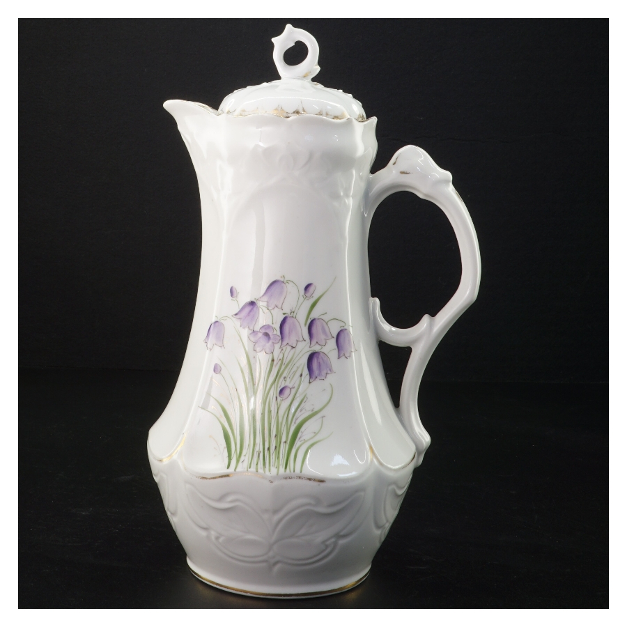 Antik hvid porcelænskande med blomsterdekoration, Bing & Grøndahl (str. 25 x 13 cm)