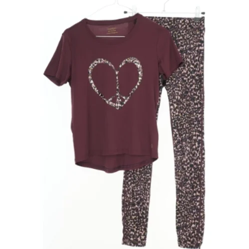 Sæt med t-shirt og leggings fra ZigZag (str. 152)
