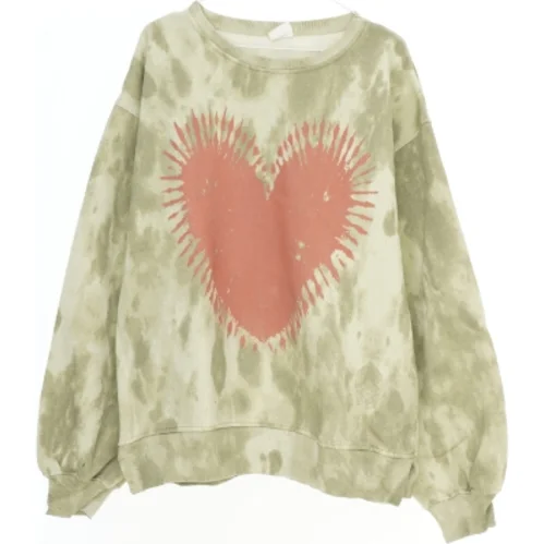 Sweatshirt med hjerte fra H&M (str. 152)