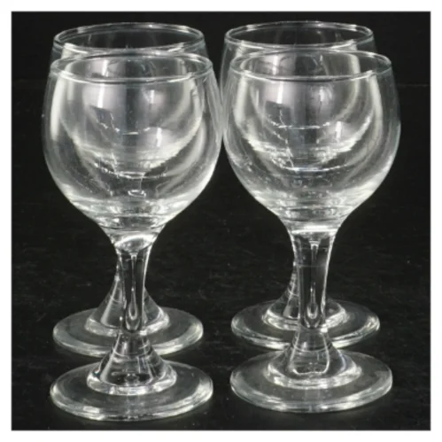 Gennemsigtige vinglas (str. H. 10 cm. ø 5 cm)