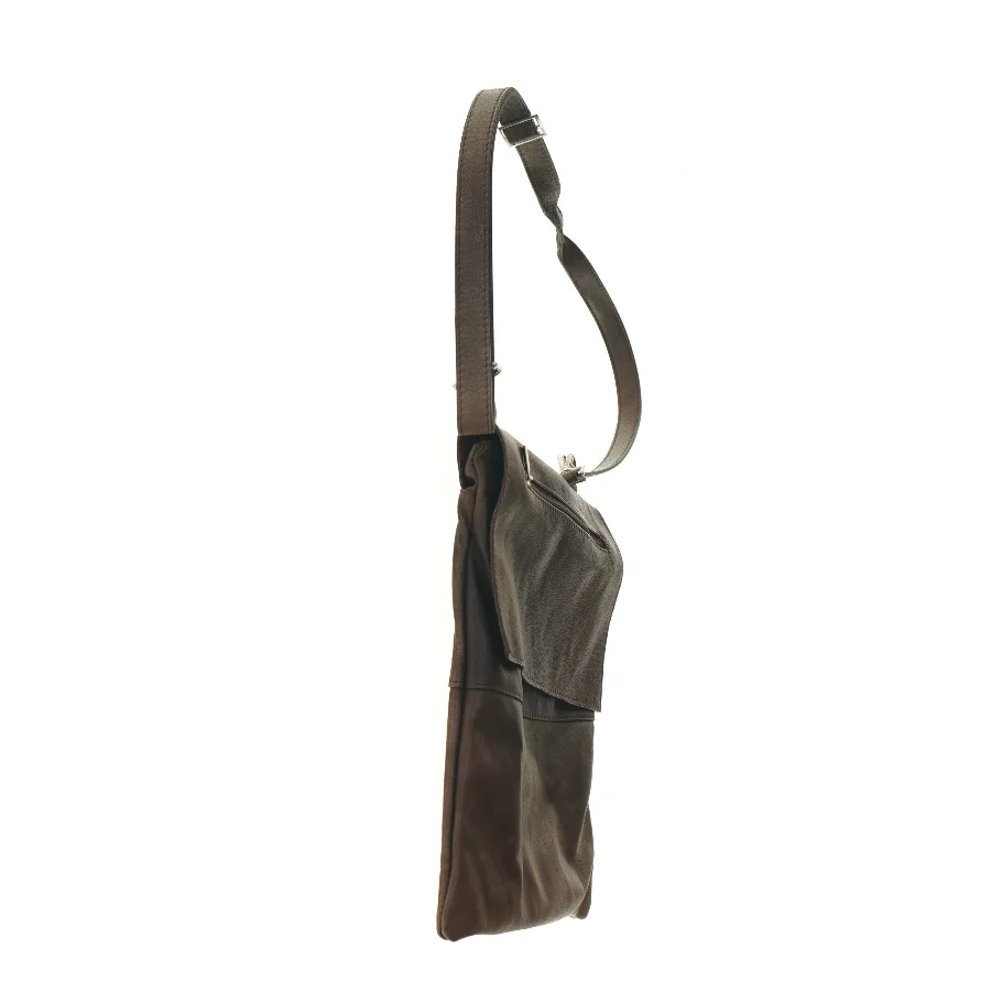 Brun skuldertaske (str. 32x28 cm)