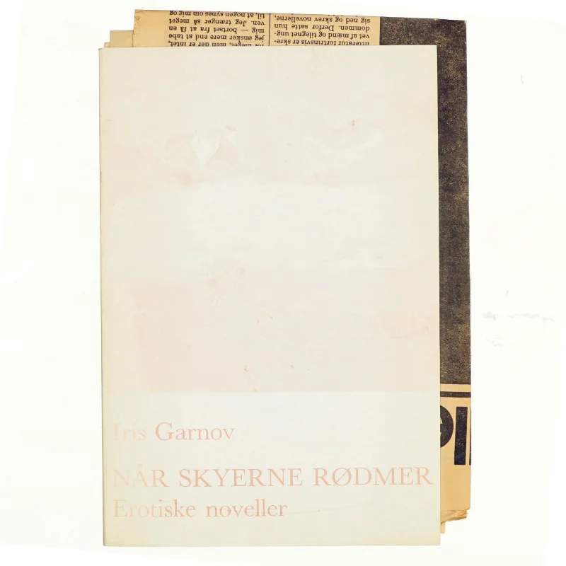 Når skyerne rødmer af Iris Garnov (bog)