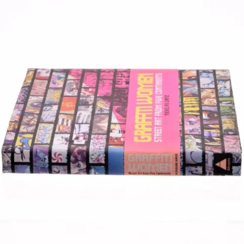 Graffitti Women af Nicholas Ganz (bog)