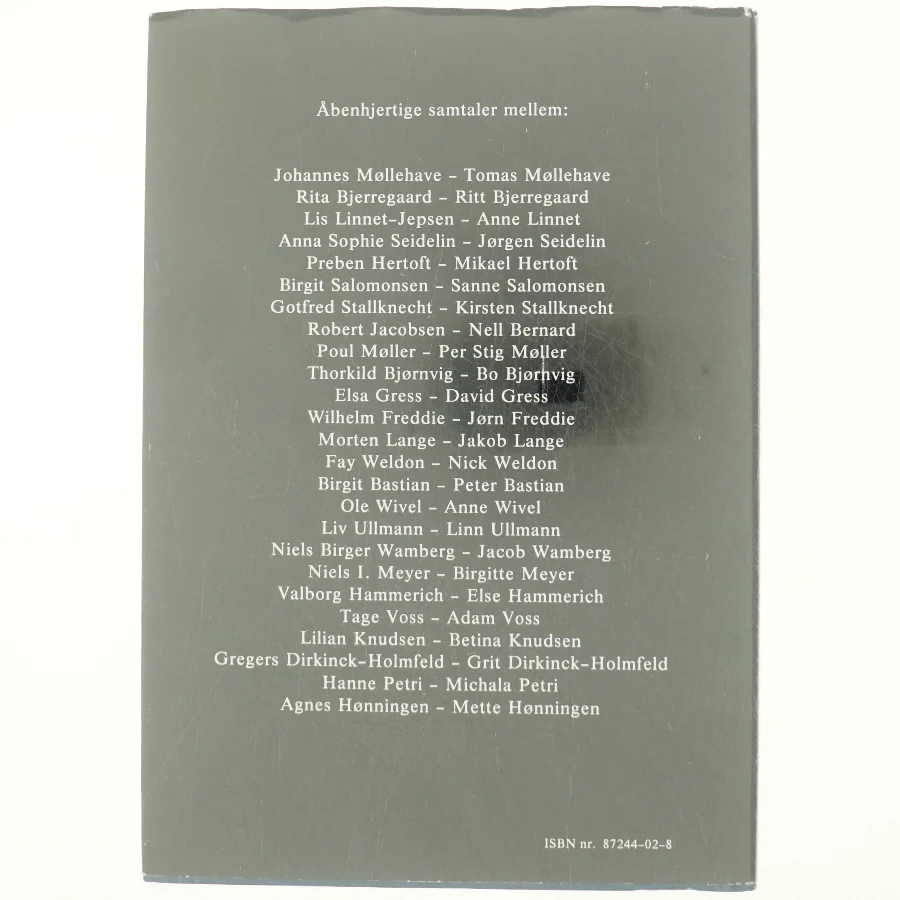 Dialog mellem to generationer af Ninka (bog)