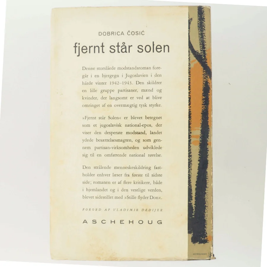 Fjernt står solen af Dobrica Ćosić (Bog)