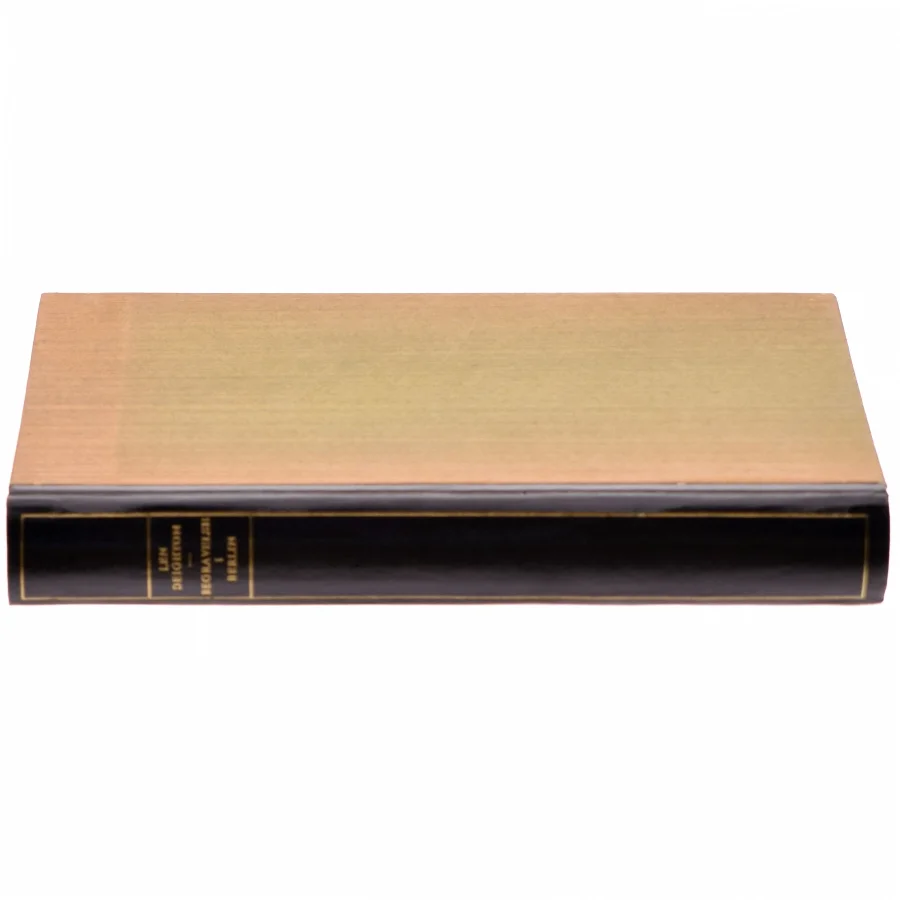 Begravelse i Berlin af Len Dieghton (bog)