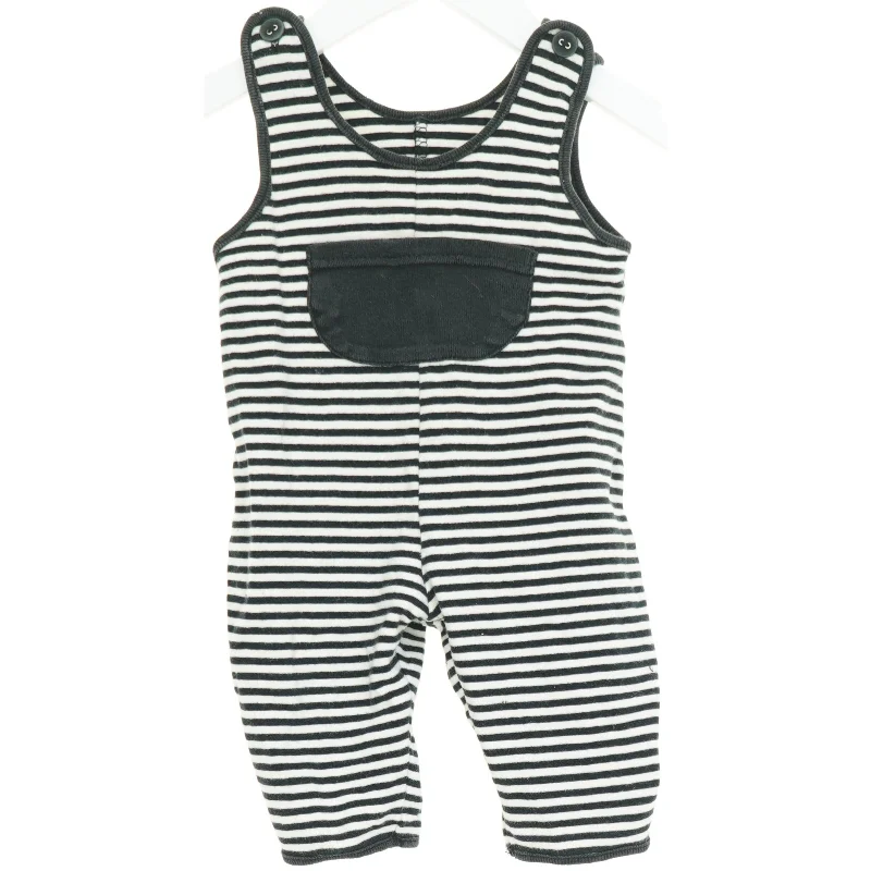 Buksedragt (str. 62 cm)