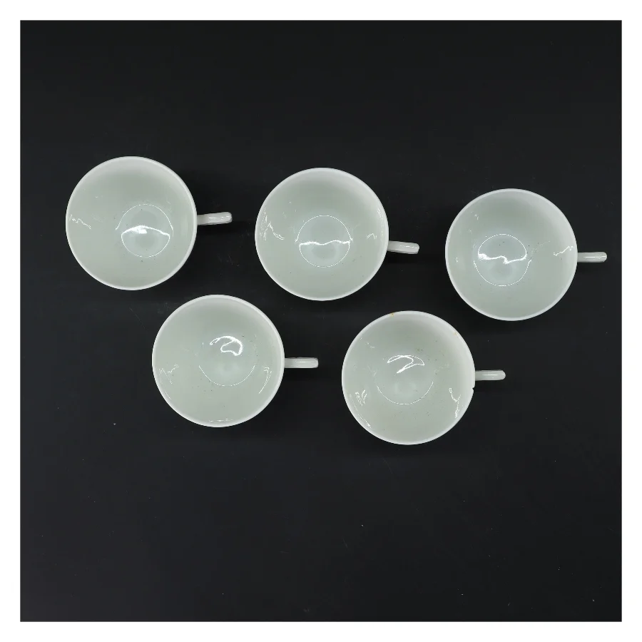 5 stk hvide porcelænskopper med riflet mønster fra Royal Copenhagen (str. 5 stk Ø 7,5 cm længde 6,5 cm)