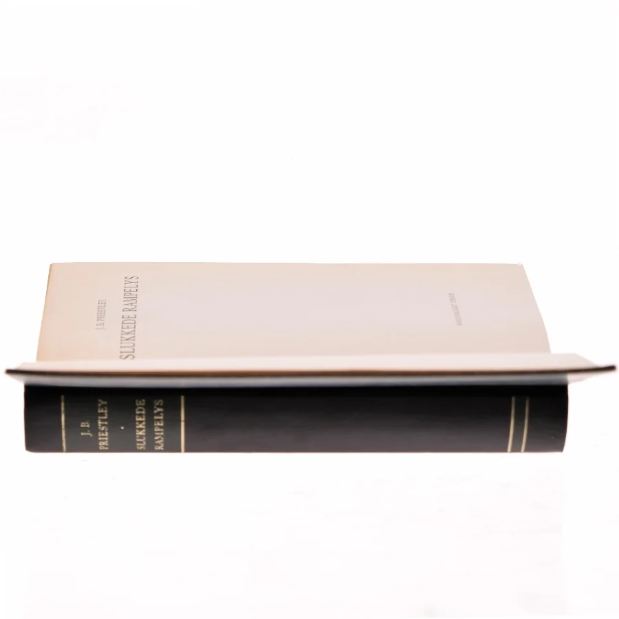 Slukkede rampelys af J. B. Priestley (Bog)