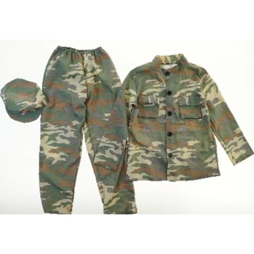 Camouflage sæt med jakke, bukser og hat (str. L)