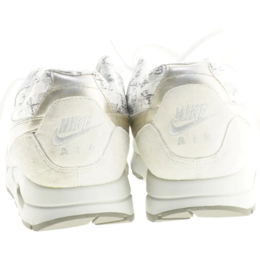 Hvide Nike Air Max 90 sneakers fra Nike (str. 40,5)