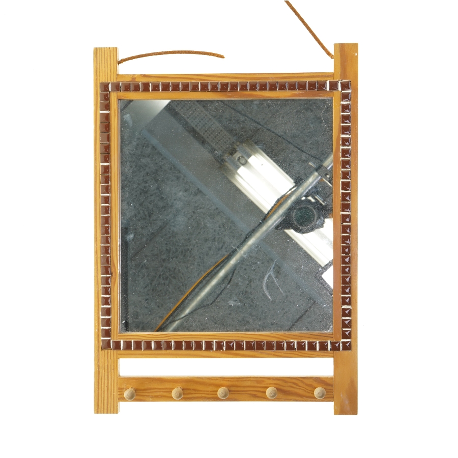 Træspejl med knagerække (str. 41x30 cm)
