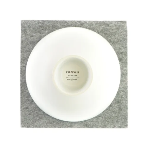 Skål på fod fra Raawii