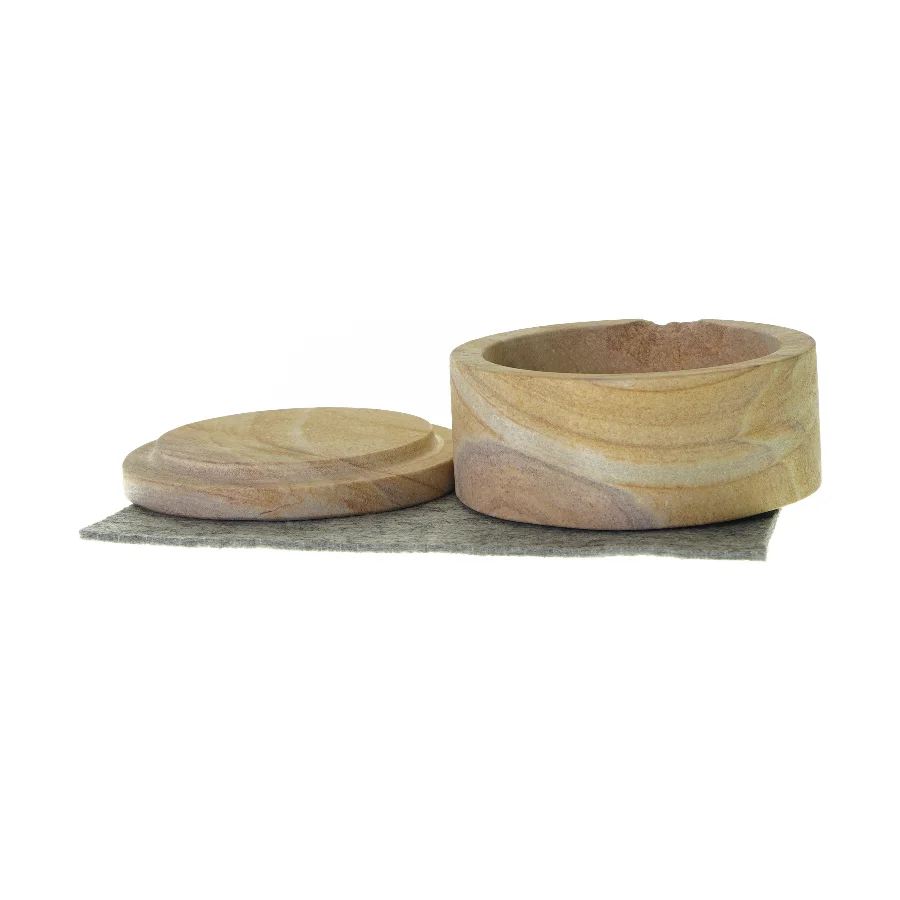 Sten krukke med låg fra Skjalm P 