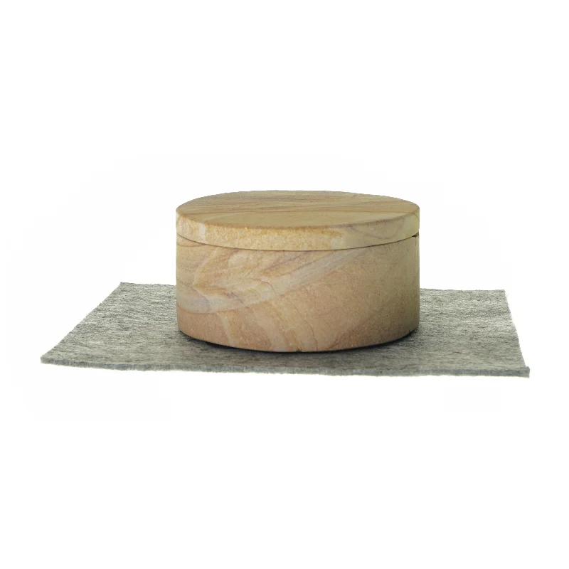 Sten krukke med låg fra Skjalm P 