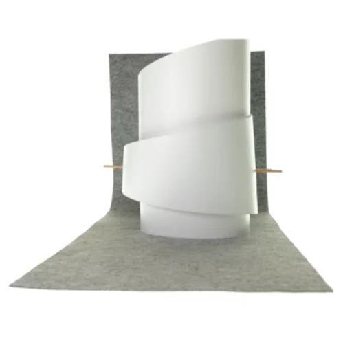 Lampe med ledning og fatning fra Moijnmoijn  