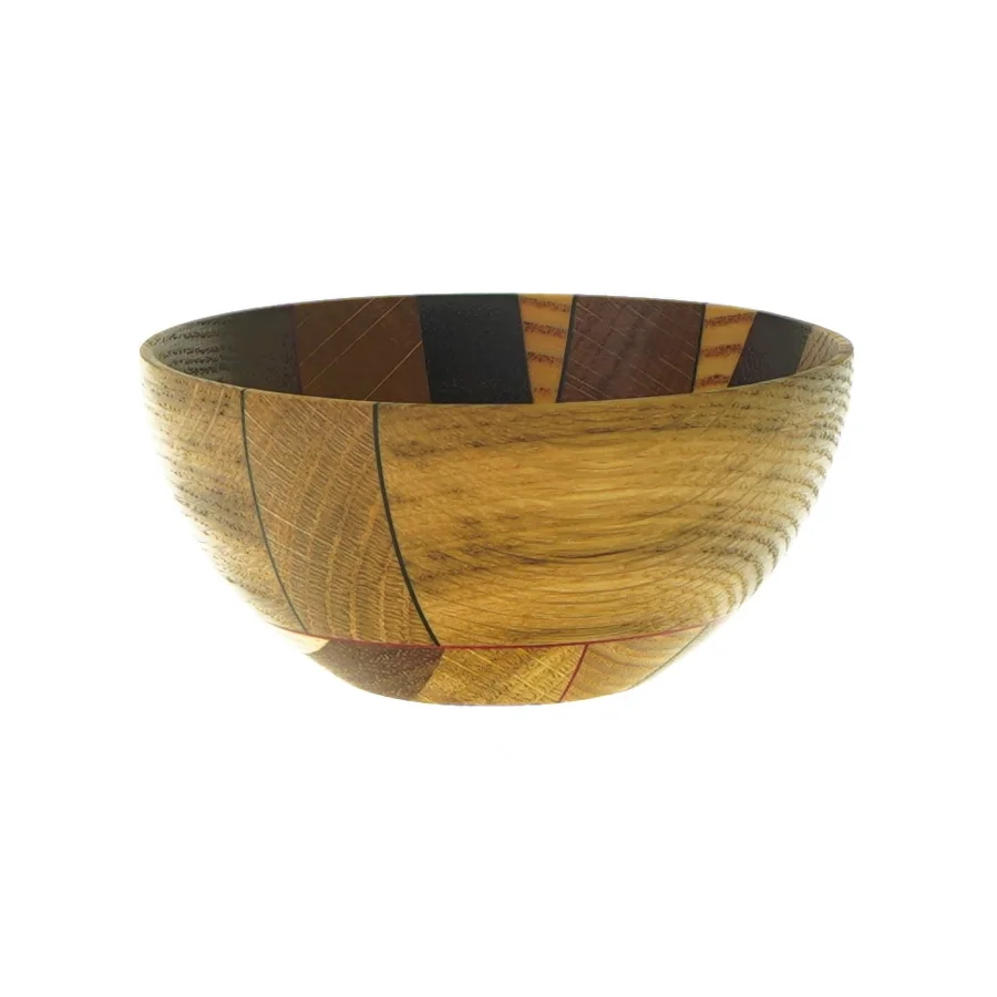 Skål i lystræ og røde streger
