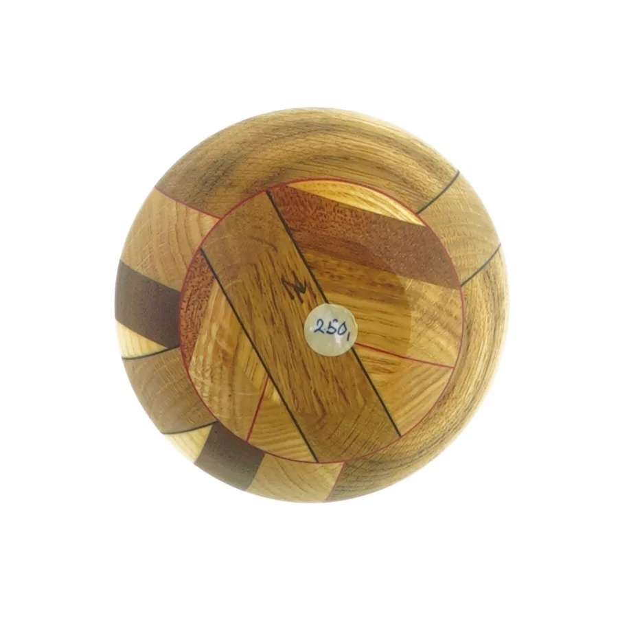 Skål i lystræ og røde streger