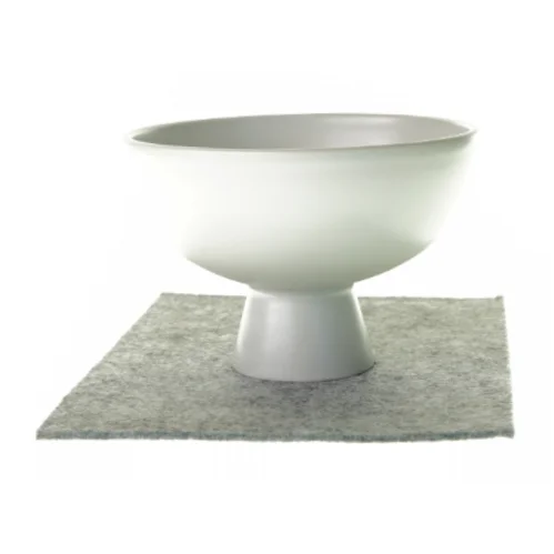 Skål på fod fra Raawii