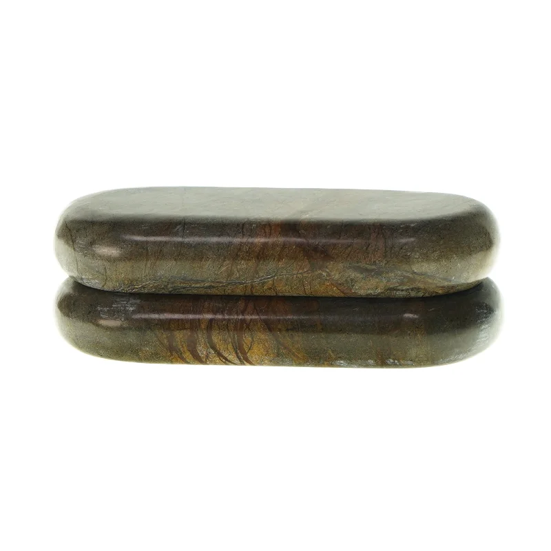 Dekoration med låg fra Ferm Living (str. L 18 cm)