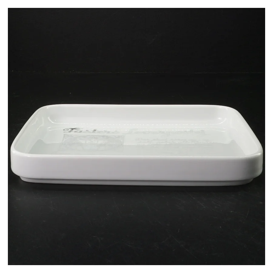 Rektangulær porcelæns skål (str. 24x18x2 cm)