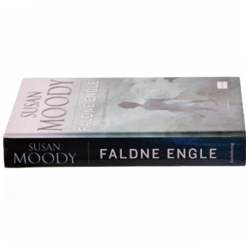 Faldne engle af Susan Moody (Bog)