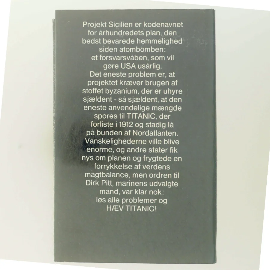 Hæv Titanic! af Clive Cussler, Paperback