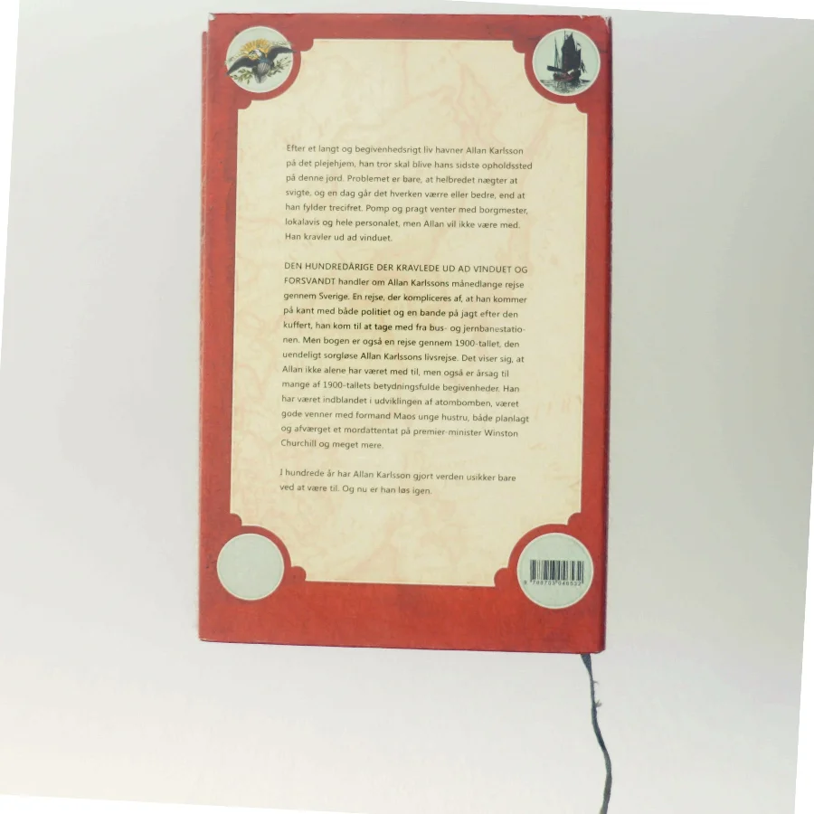 Den hundredårige der kravlede ud ad vinduet og forsvandt af Jonas Jonasson (Bog)