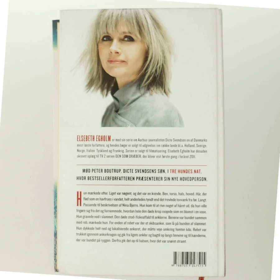 Tre hundes nat af Elsebeth Egholm (Bog)