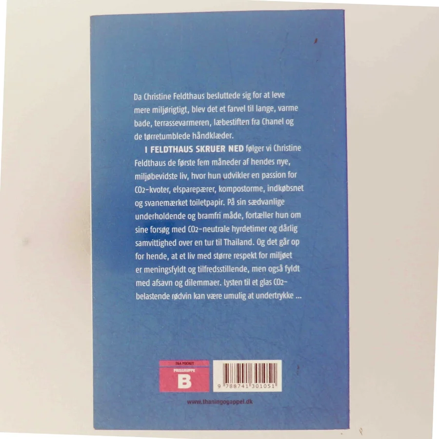 Feldthaus skruer ned fra Tå forlaget