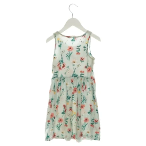 Kjole fra H&M (Str. 122/128)