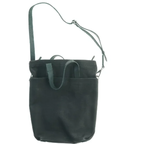 Sort skuldertaske fra Projectkin (str. 40 x 33 cm)