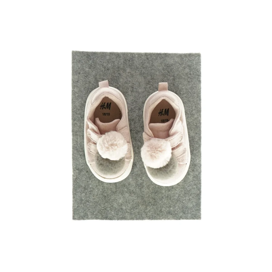 Sneakers fra H&M (Str. 18/19)