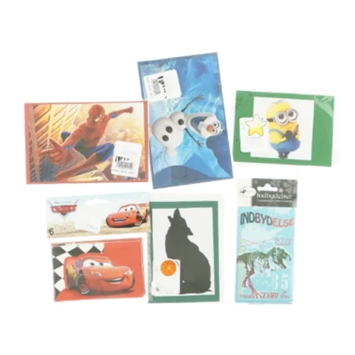 Forskellige kort og billeder