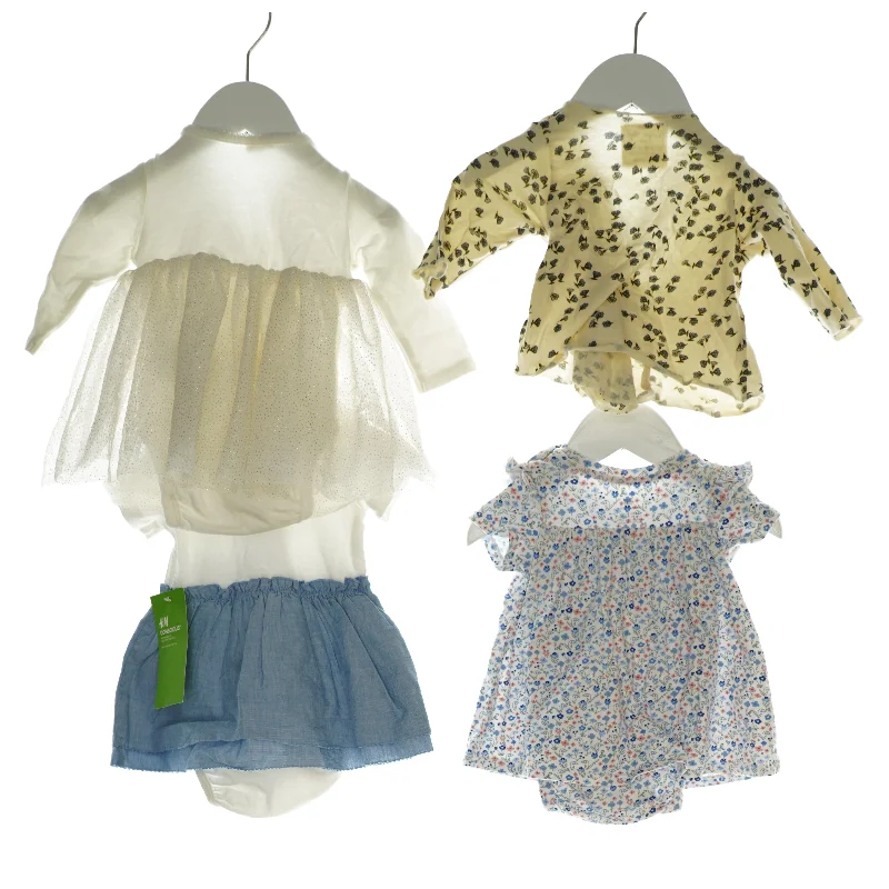 Tre Kjoler og en binde bluse (Str. 56)