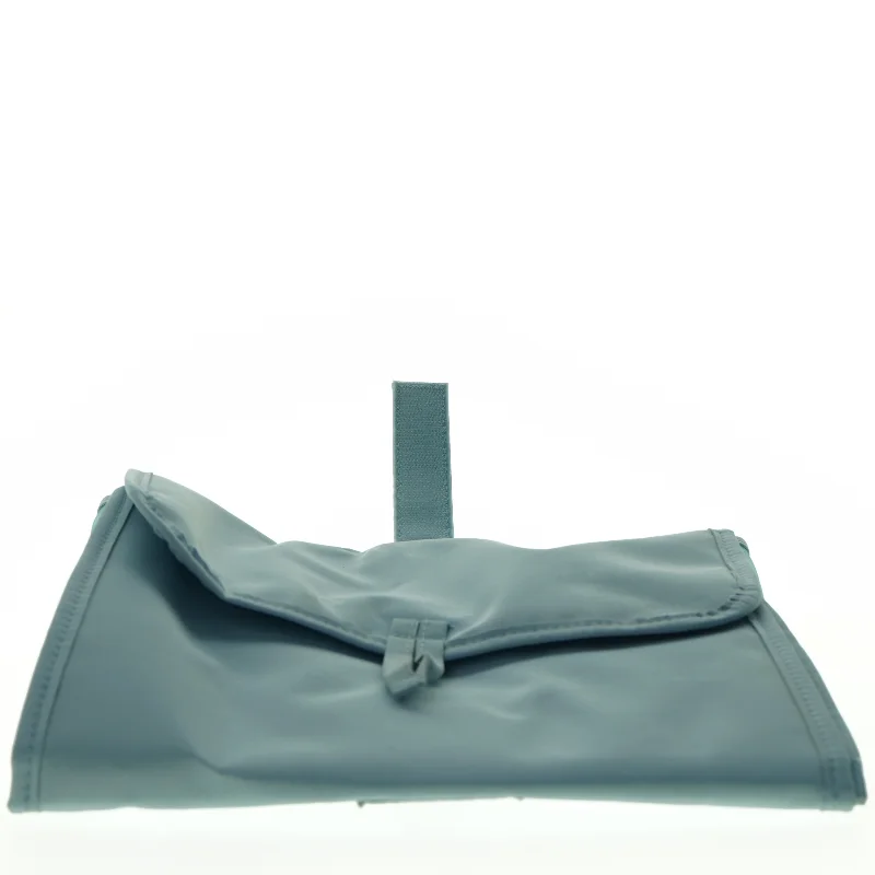 Ophængbart kosmetikorganiser (str. 25 x 22 cm)