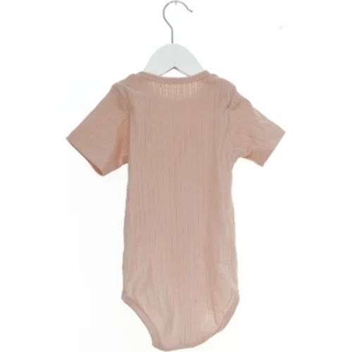 Kortærmet bodystocking fra Bakito (str. 98)