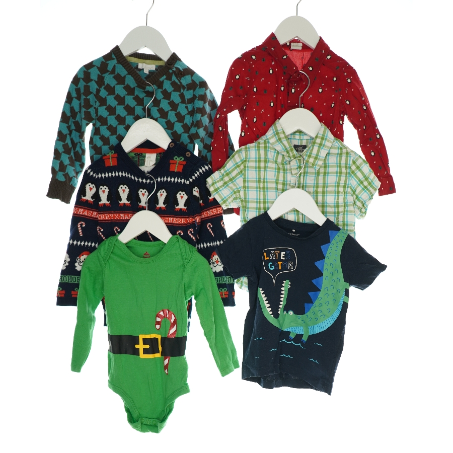 2 sweatre, 2 skjorter, en bodystocking og en t-shirt (Str. 86/92)