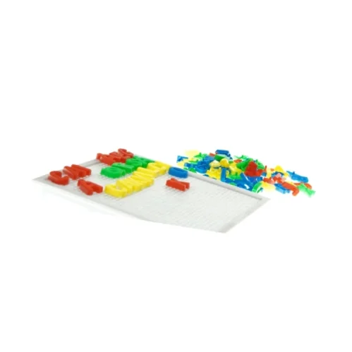 Plade med aftagelige bogstaver