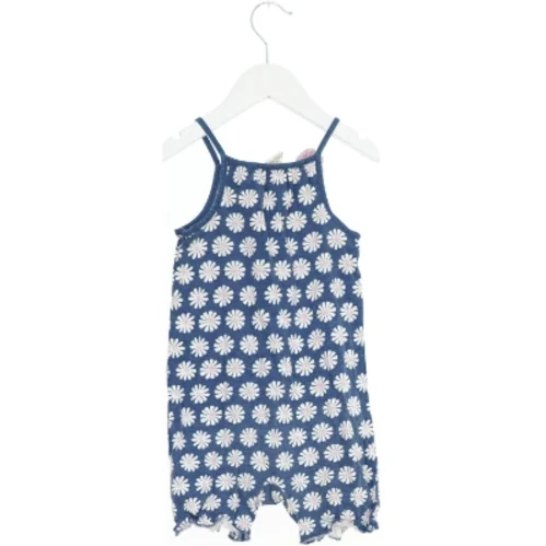 Blomsterprint sommerdragt til børn fra H&M (str. 92)